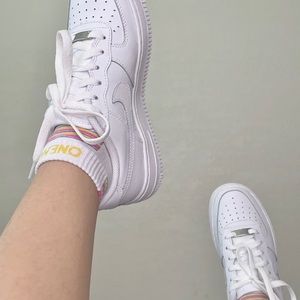 Meet your Posher, Hajel